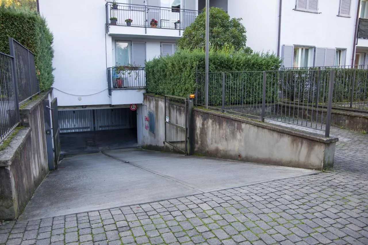 Appartamento con giardino e parcheggio privato Bellagio