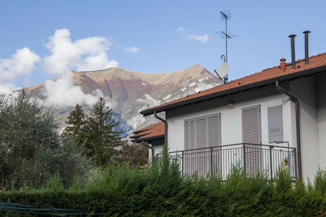 Appartamento con giardino e parcheggio privato Bellagio